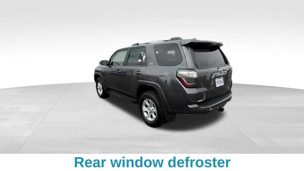 2022 Toyota 4Runner SR5 Premium photo 2