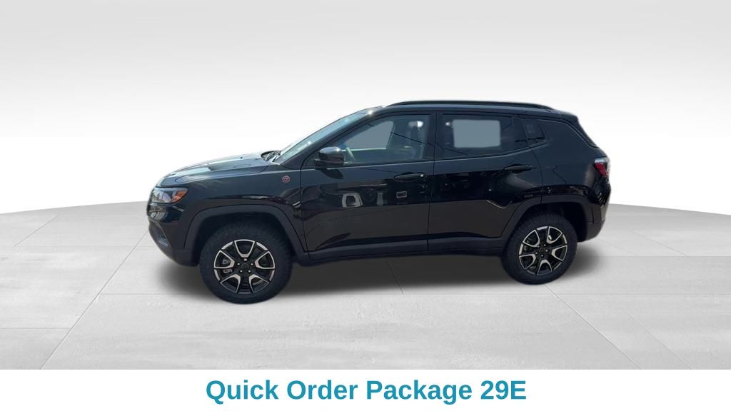 2025 Jeep Compass Trailhawk Sport photo 2