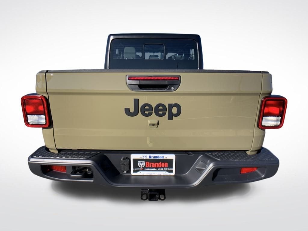 New 2026 Jeep Gladiator Sport Pickup