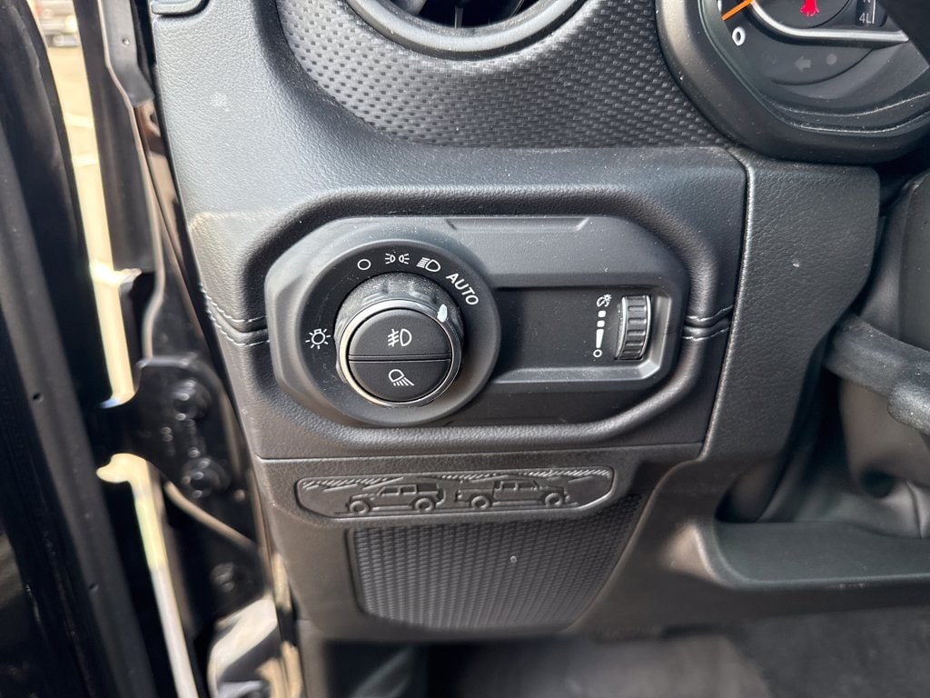2024 Jeep Gladiator Mojave - Photo 13