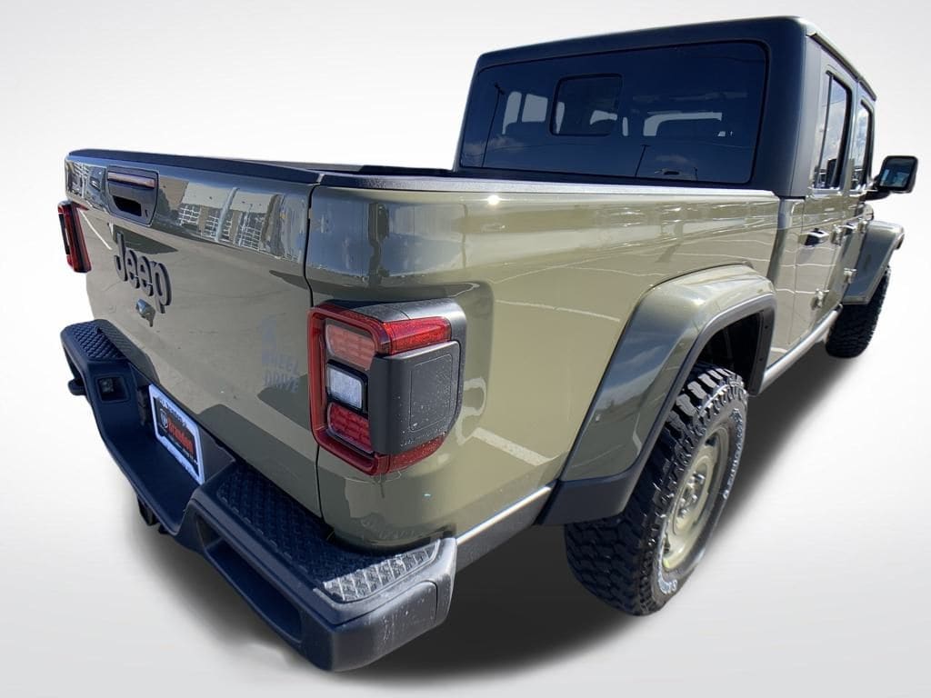 New 2026 Jeep Gladiator Sport Pickup