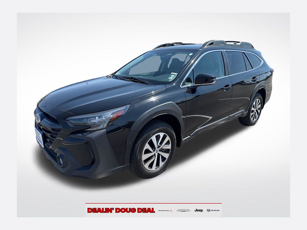 2025 Subaru Outback Premium's photo