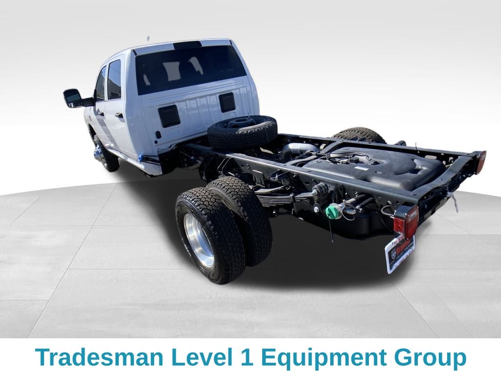 2026 Ram 3500 Tradesman Big Horn photo 2