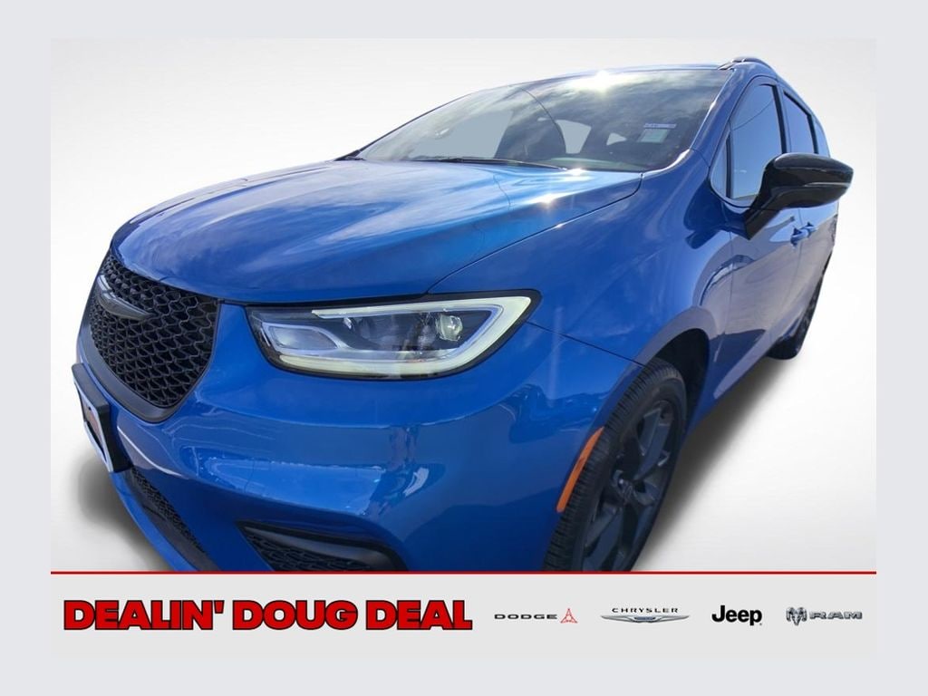 New 2026 Chrysler Pacifica Limited Passenger Van