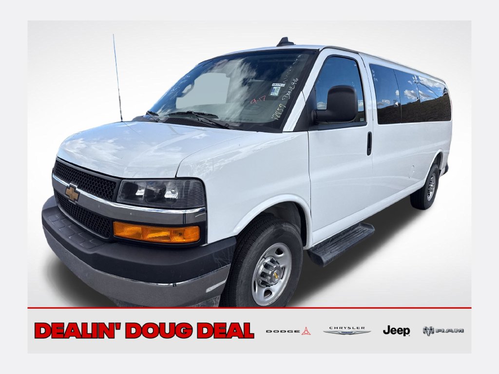 2025 Chevrolet Express Passenger