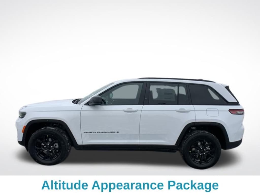 New 2025 Jeep Grand Cherokee Laredo Sport Utility