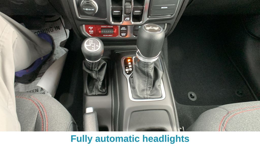 2025 Jeep Wrangler 4-Door Rubicon - Photo 21