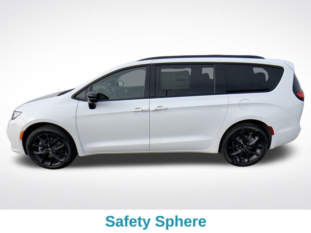 New 2026 Chrysler Pacifica Select Passenger Van