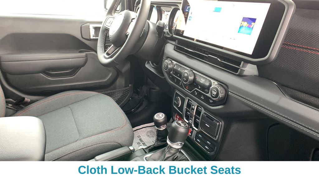 2025 Jeep Wrangler 4-Door Rubicon - Photo 31