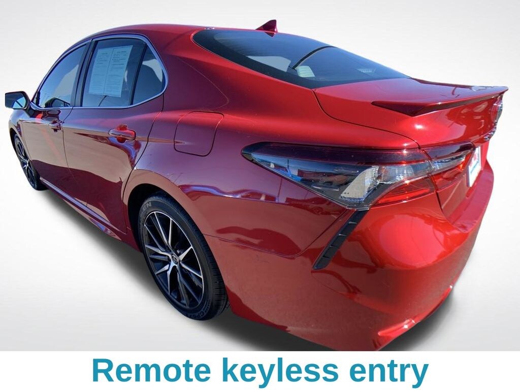 Used 2022 Toyota Camry SE Sedan