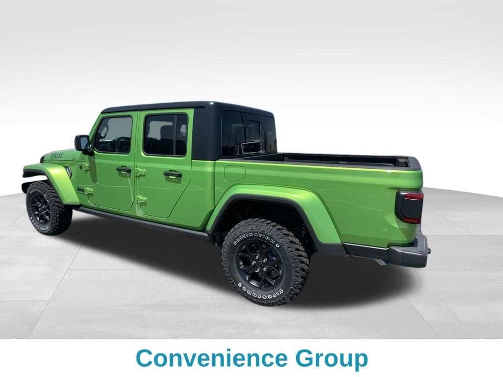 2025 Jeep Gladiator Willys photo 3