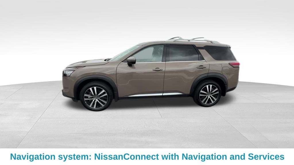 2025 Nissan Pathfinder Platinum photo 2