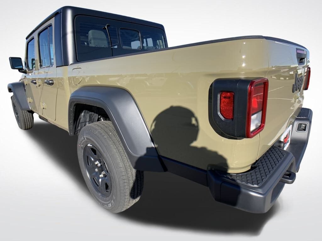 New 2026 Jeep Gladiator Sport Pickup