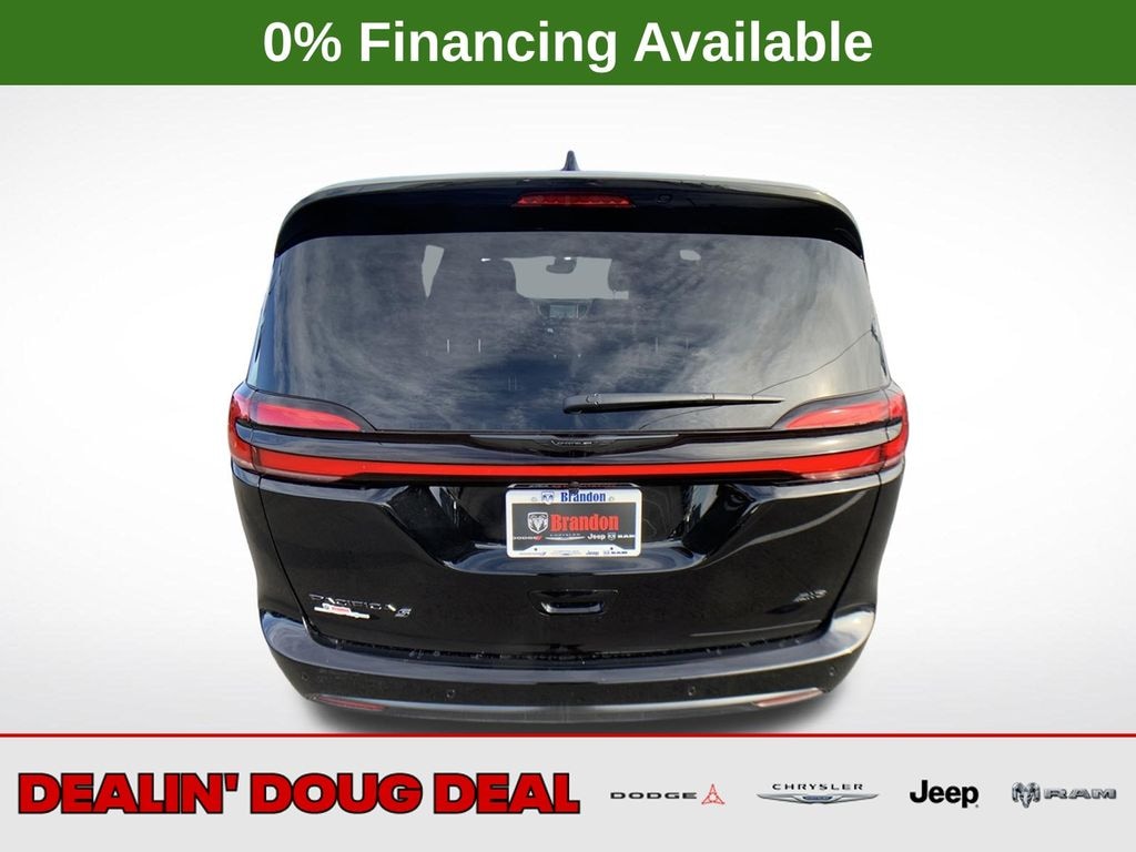 New 2026 Chrysler Pacifica Select Passenger Van