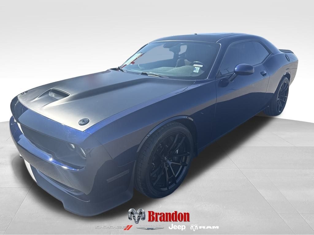 Used 2017 Dodge Challenger R/T Coupe