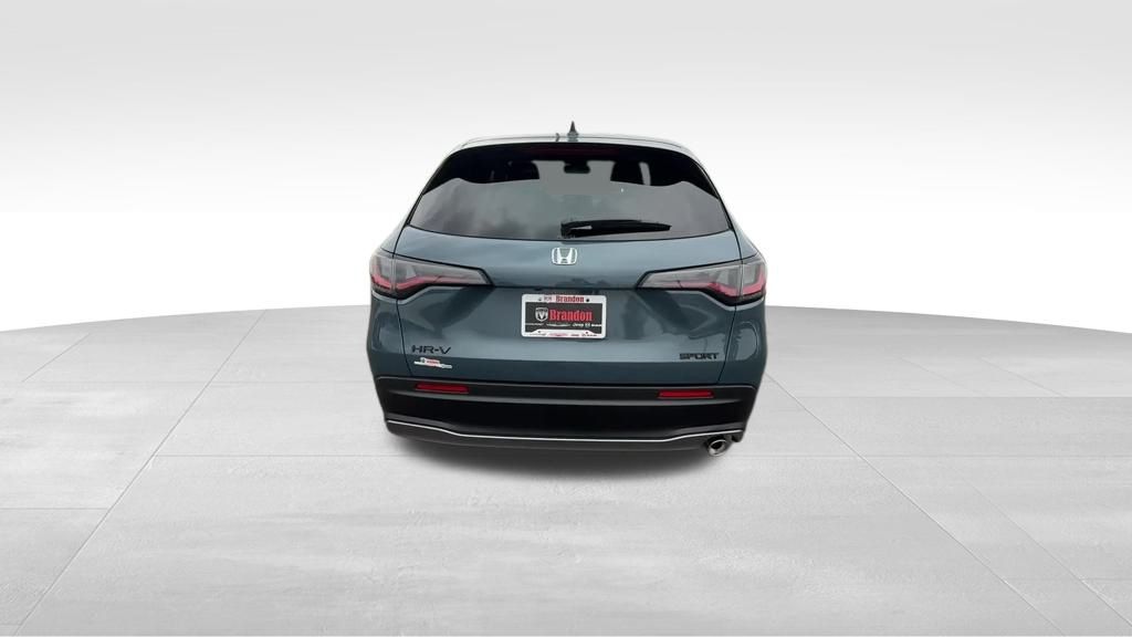 2026 Honda HR-V Sport photo 4