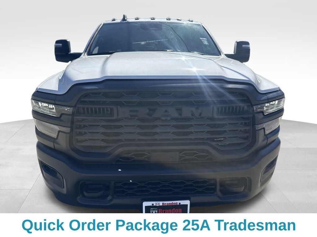 New 2026 Ram 3500 Chassis Cab Tradesman/Big Horn Pickup
