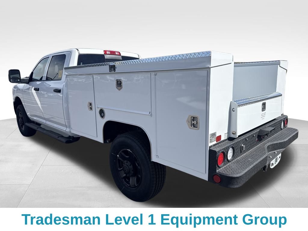 2025 Ram 3500 Tradesman photo 3