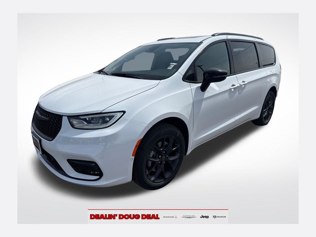 New 2026 Chrysler Pacifica Limited Passenger Van