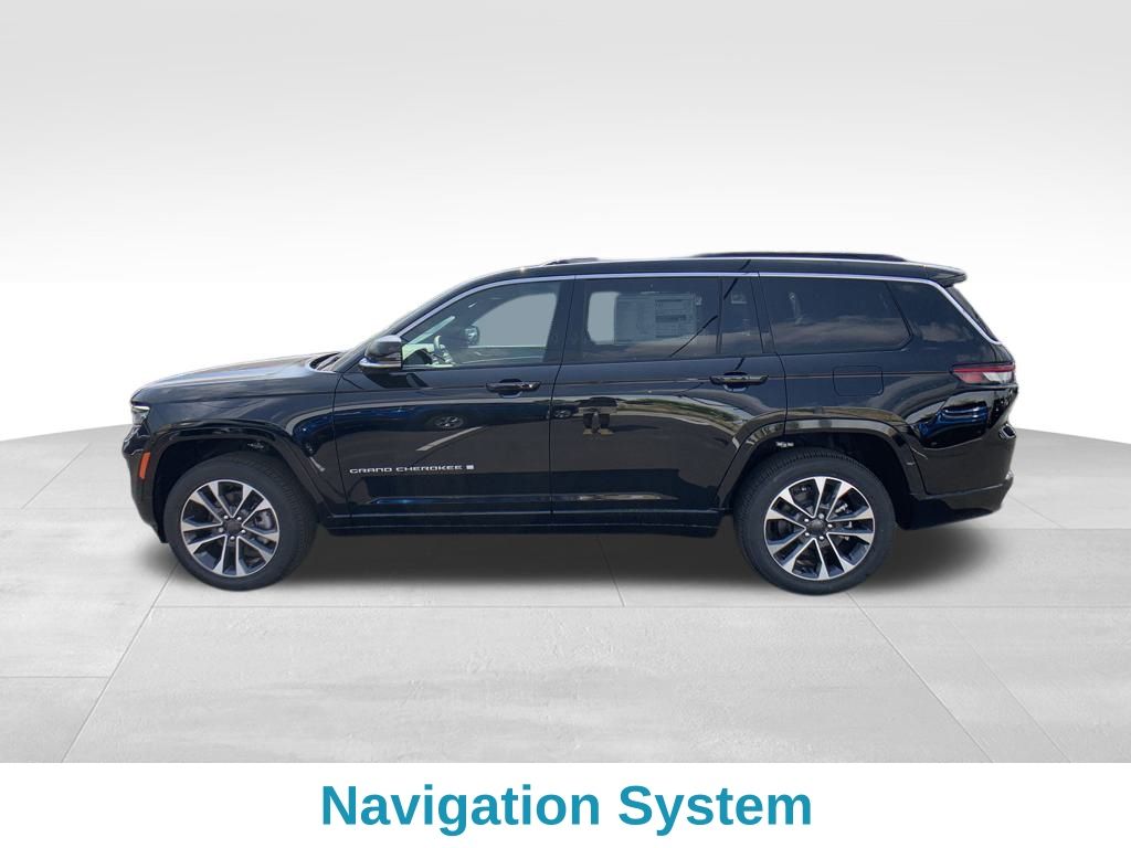 2025 Jeep Grand Cherokee Overland photo 2