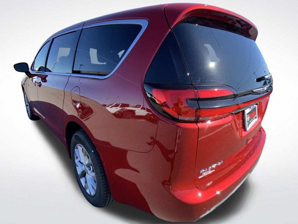 New 2026 Chrysler Pacifica Select Passenger Van