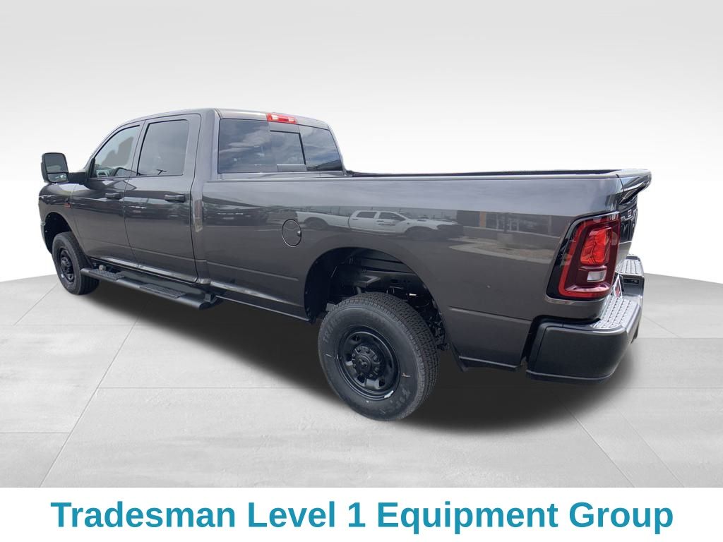 2025 Ram 2500 Tradesman photo 3