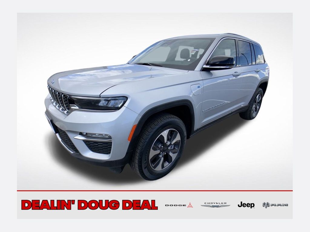2025 Jeep Grand Cherokee 4xe's photo