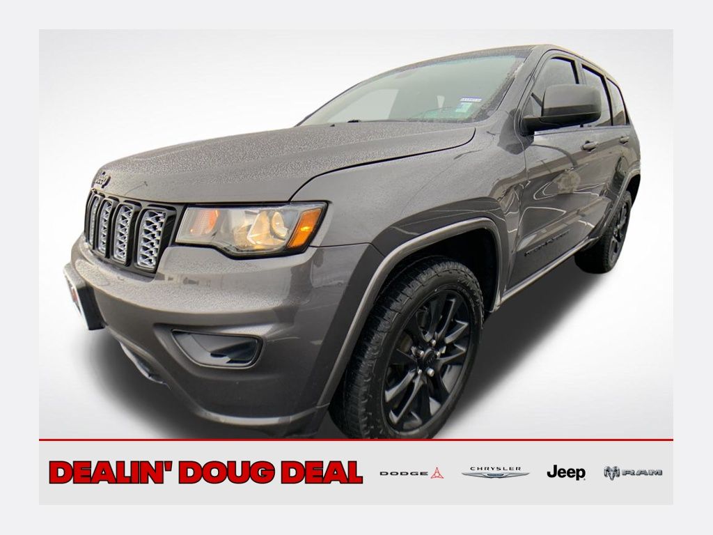 2017 Jeep Grand Cherokee Altitude's photo
