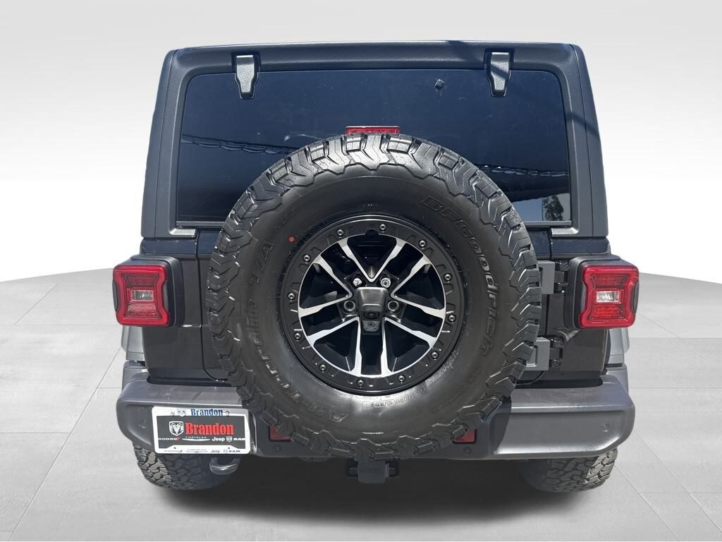 New 2025 Jeep Wrangler Willys SUV