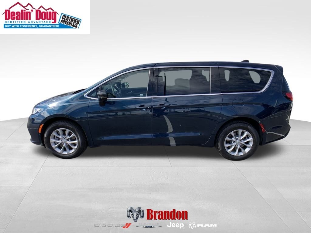 Certified 2025 Chrysler Pacifica Select Minivan/Van