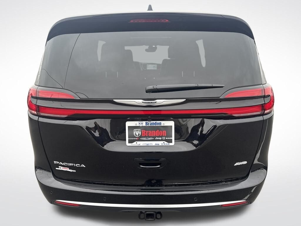 New 2026 Chrysler Pacifica Pinnacle Minivan/Van