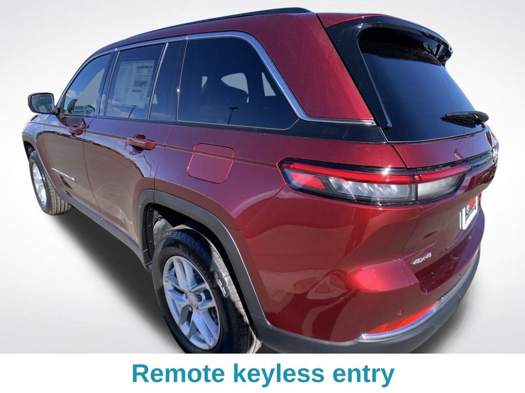 New 2026 Jeep Grand Cherokee Laredo SUV