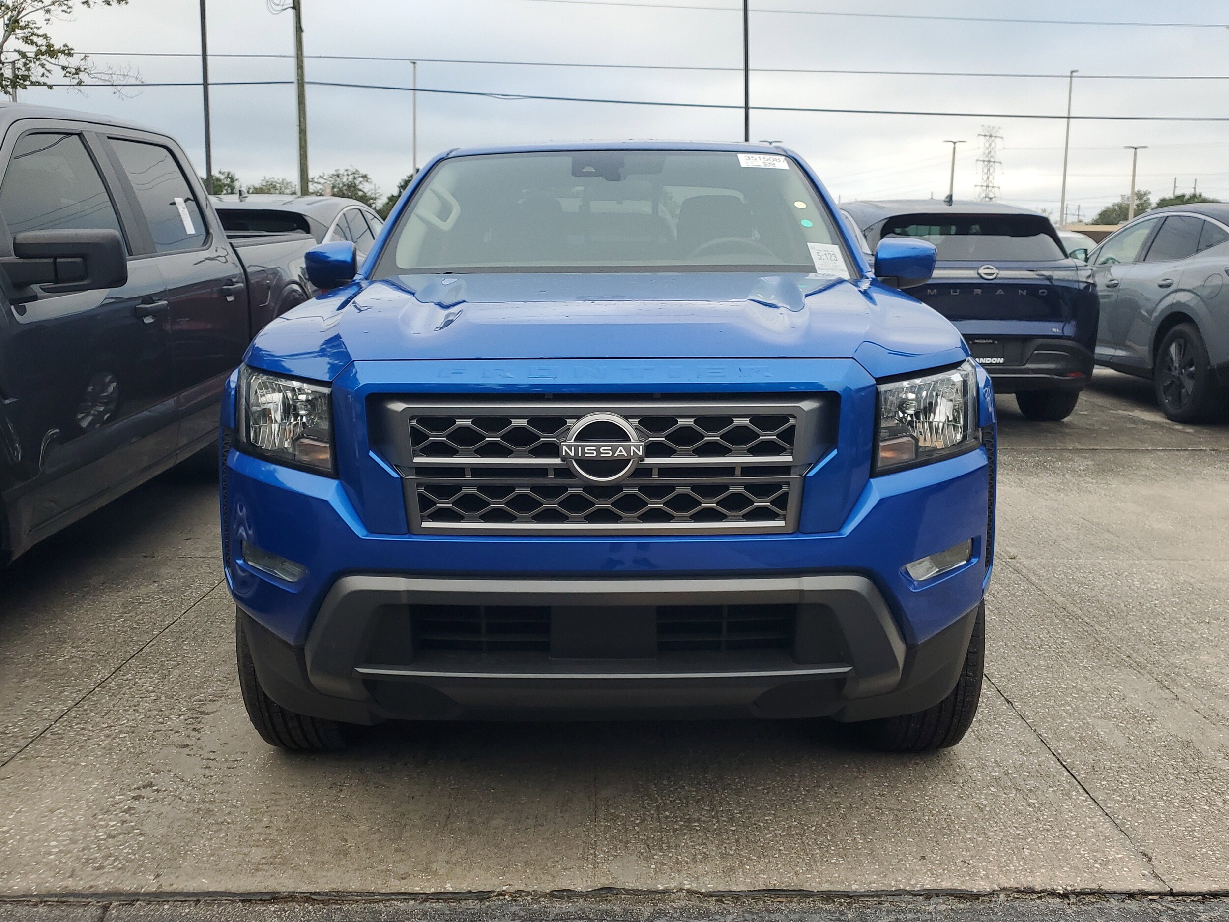 2024 Nissan Frontier SV photo 2