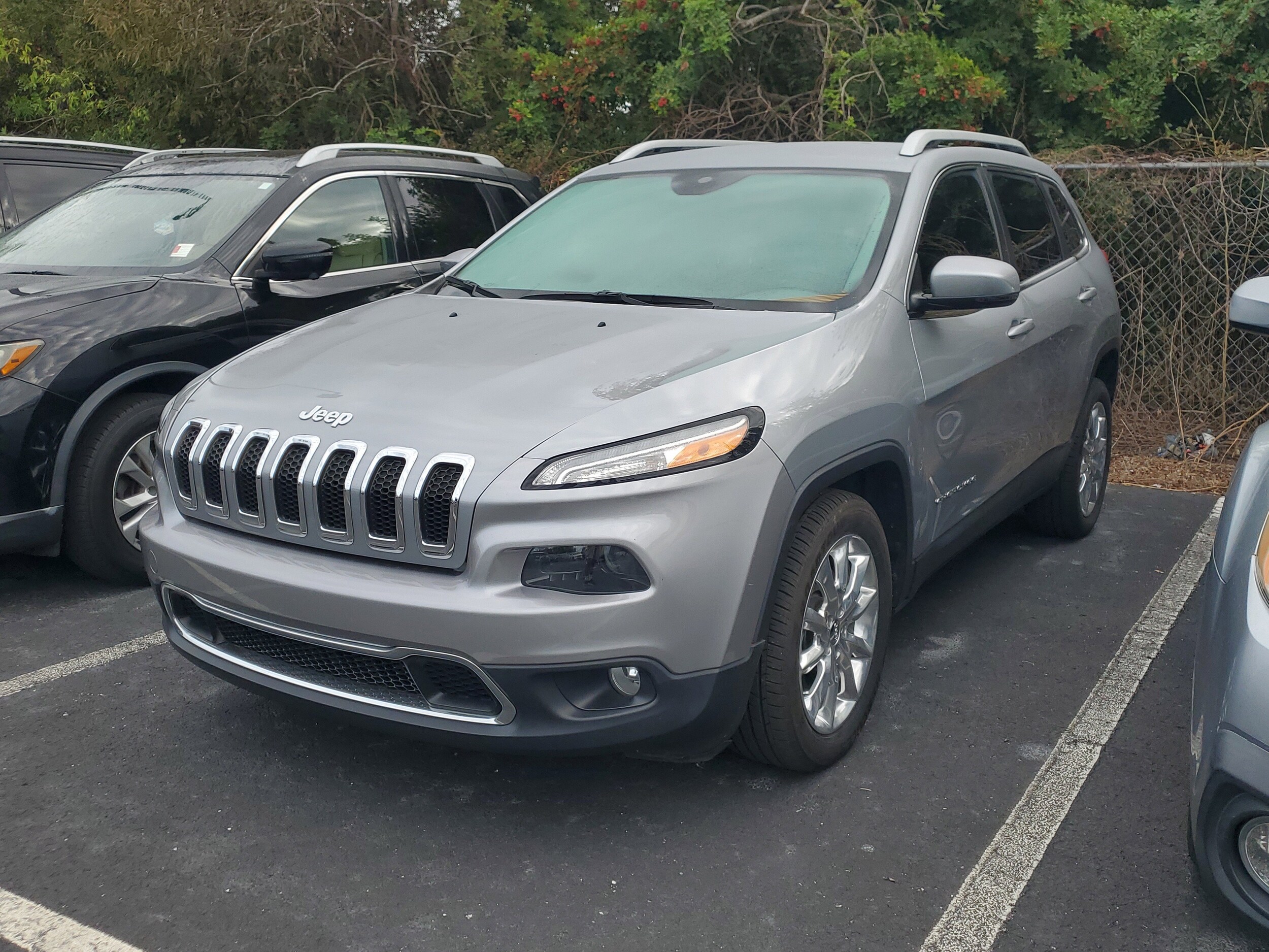 2014 Jeep Cherokee Limited photo 3