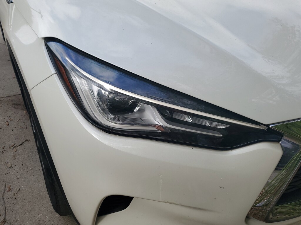 2022 Infiniti QX50 Luxe photo 2