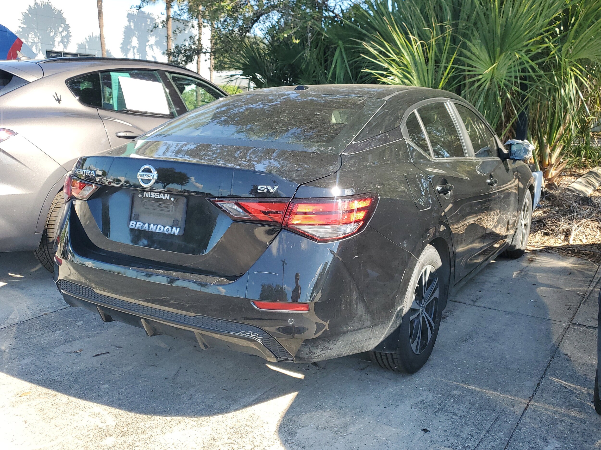 2022 Nissan Sentra SV photo 3