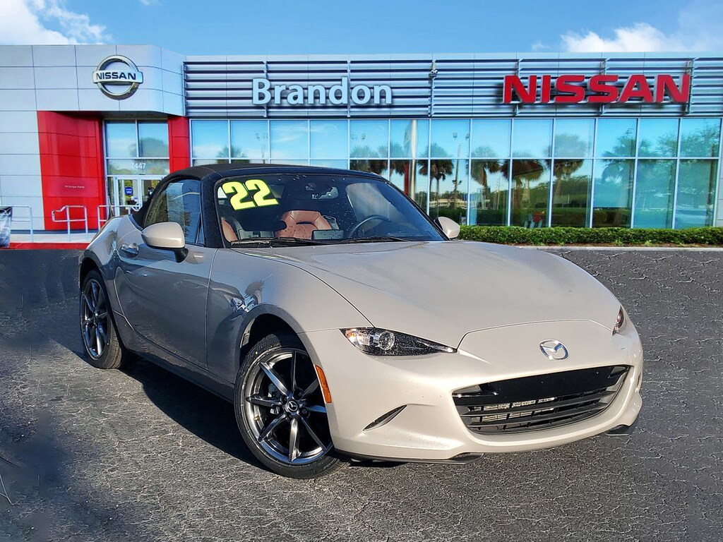 2022 Mazda MX-5 Miata Miata Grand Touring photo 2
