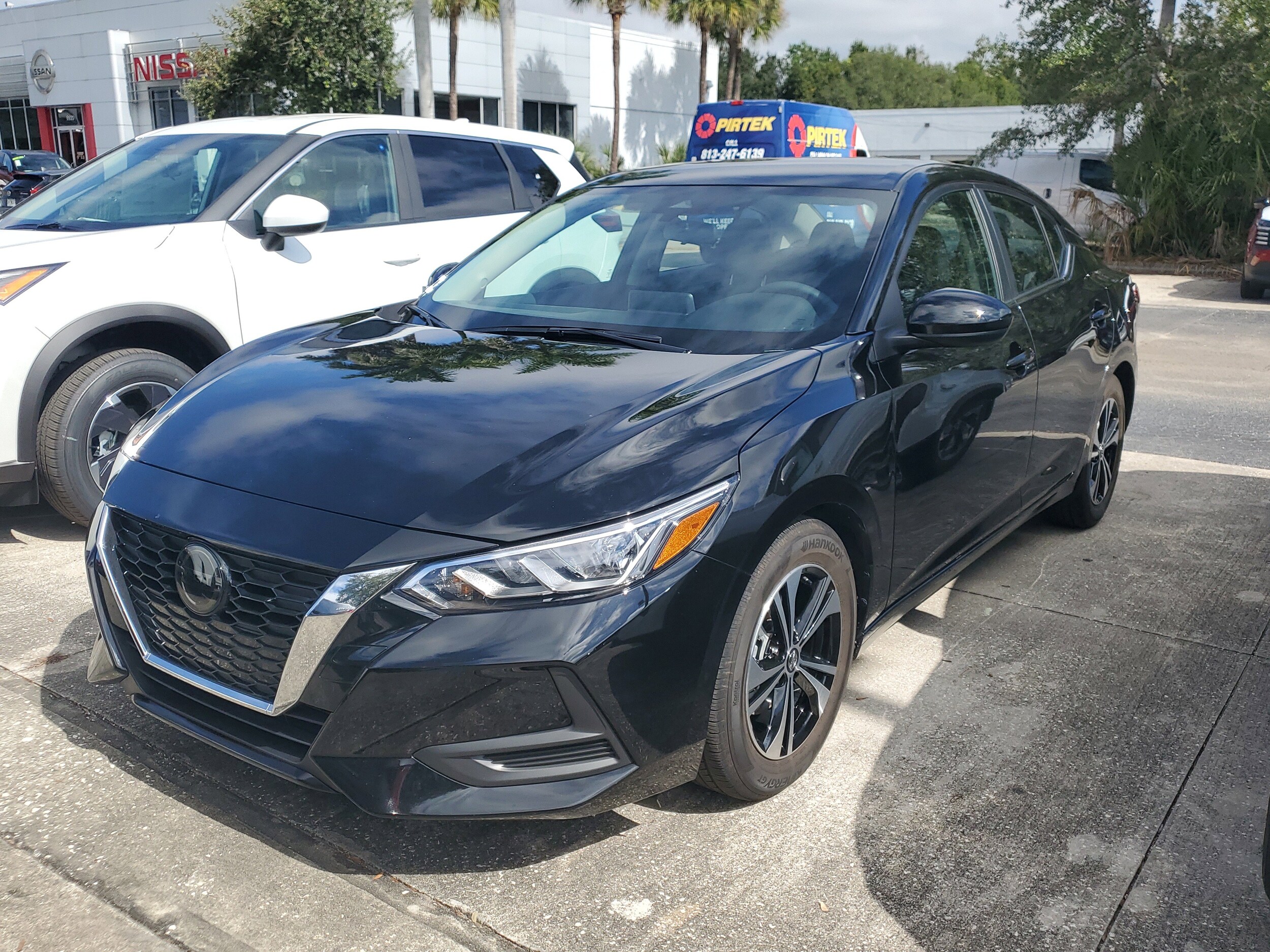 2022 Nissan Sentra SV photo 2