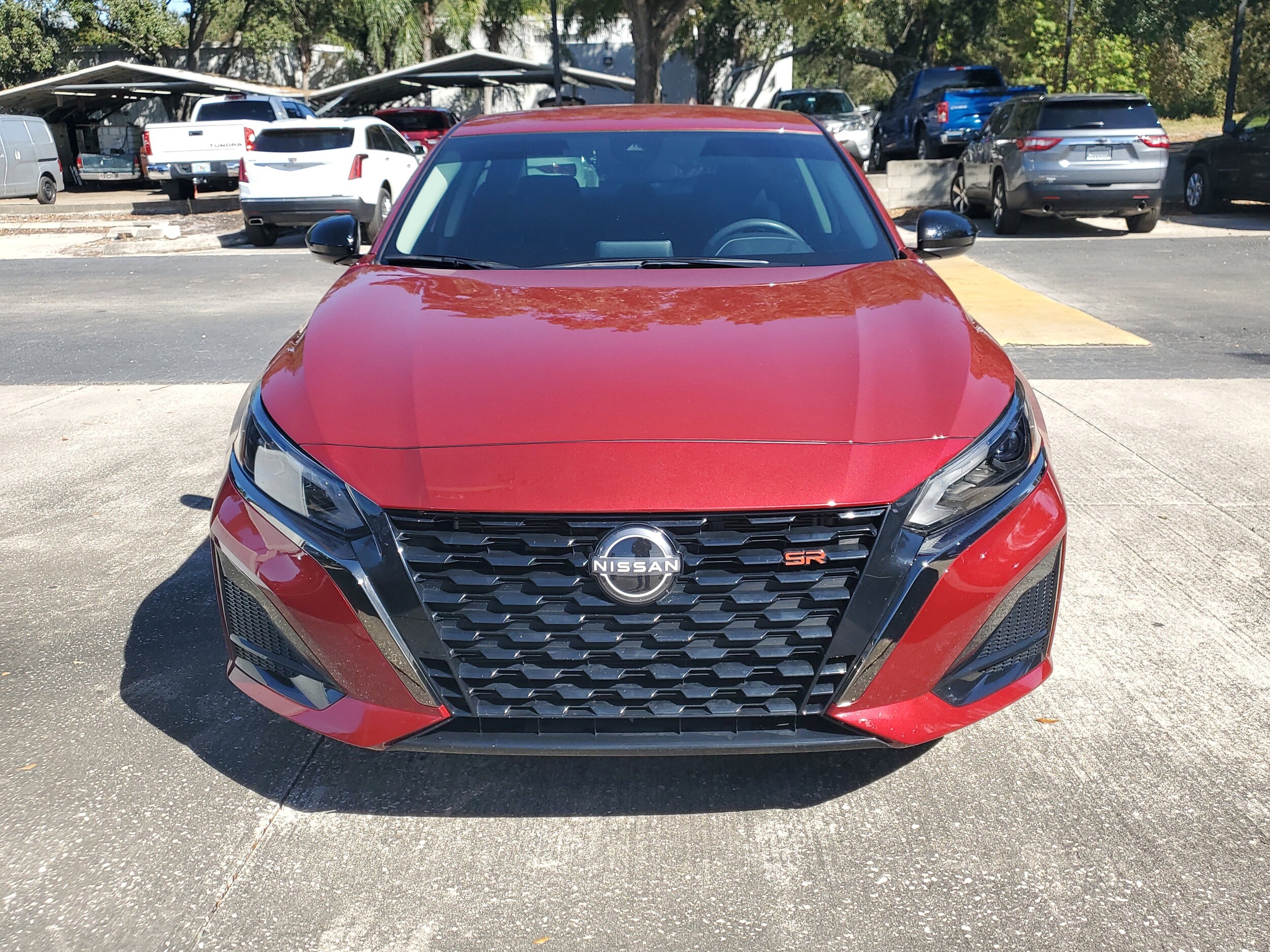 2025 Nissan Altima SR photo 2