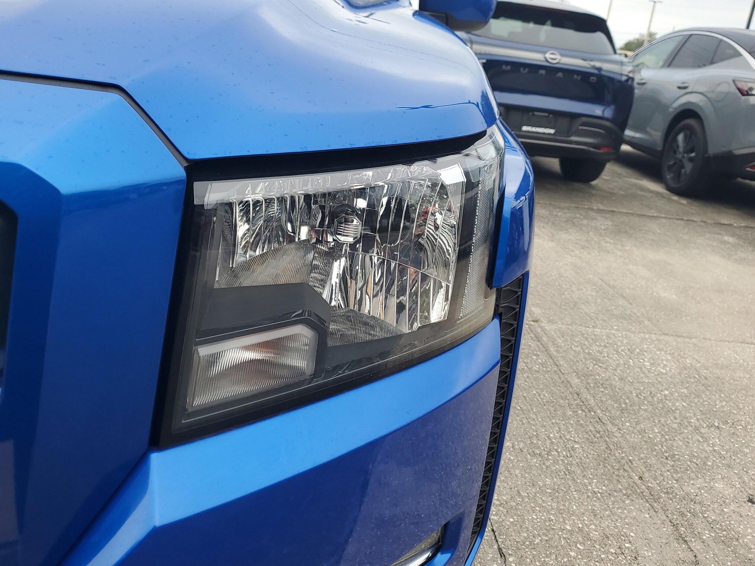 2024 Nissan Frontier SV photo 4