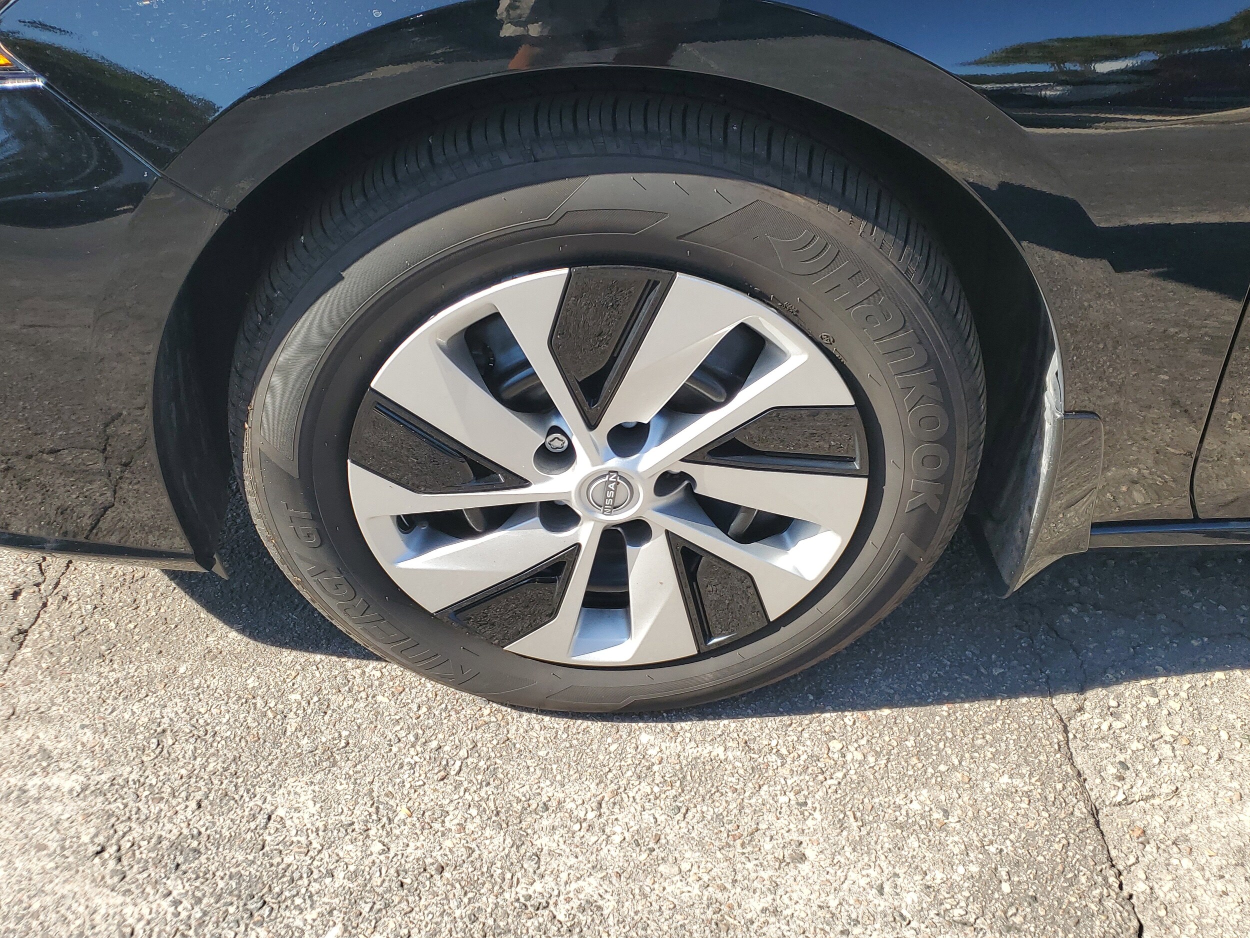 2024 Nissan Altima 2.5 S photo 2