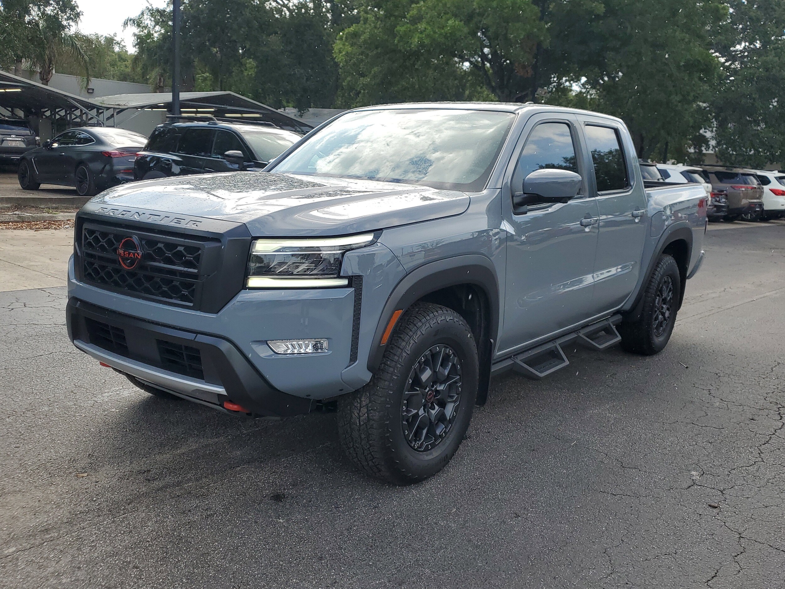 2023 Nissan Frontier PRO-4X photo 3