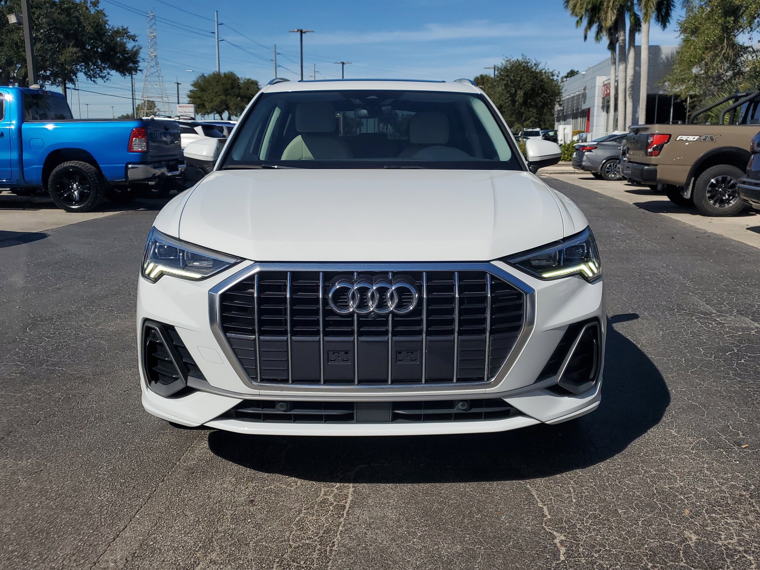 2021 Audi Q3 S line Premium Plus photo 2