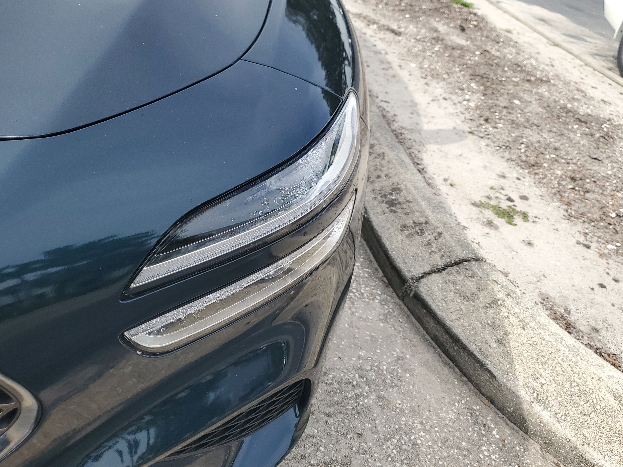 2023 Genesis G70 2.0T photo 4