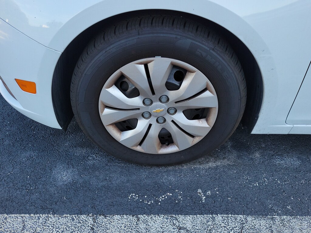 Used 2014 Chevrolet Cruze LS Auto Sedan