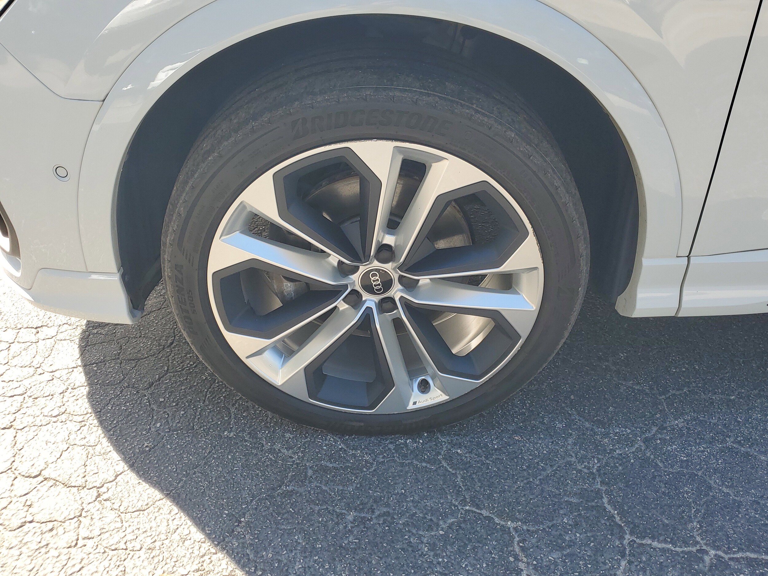 2021 Audi Q3 S line Premium Plus photo 4