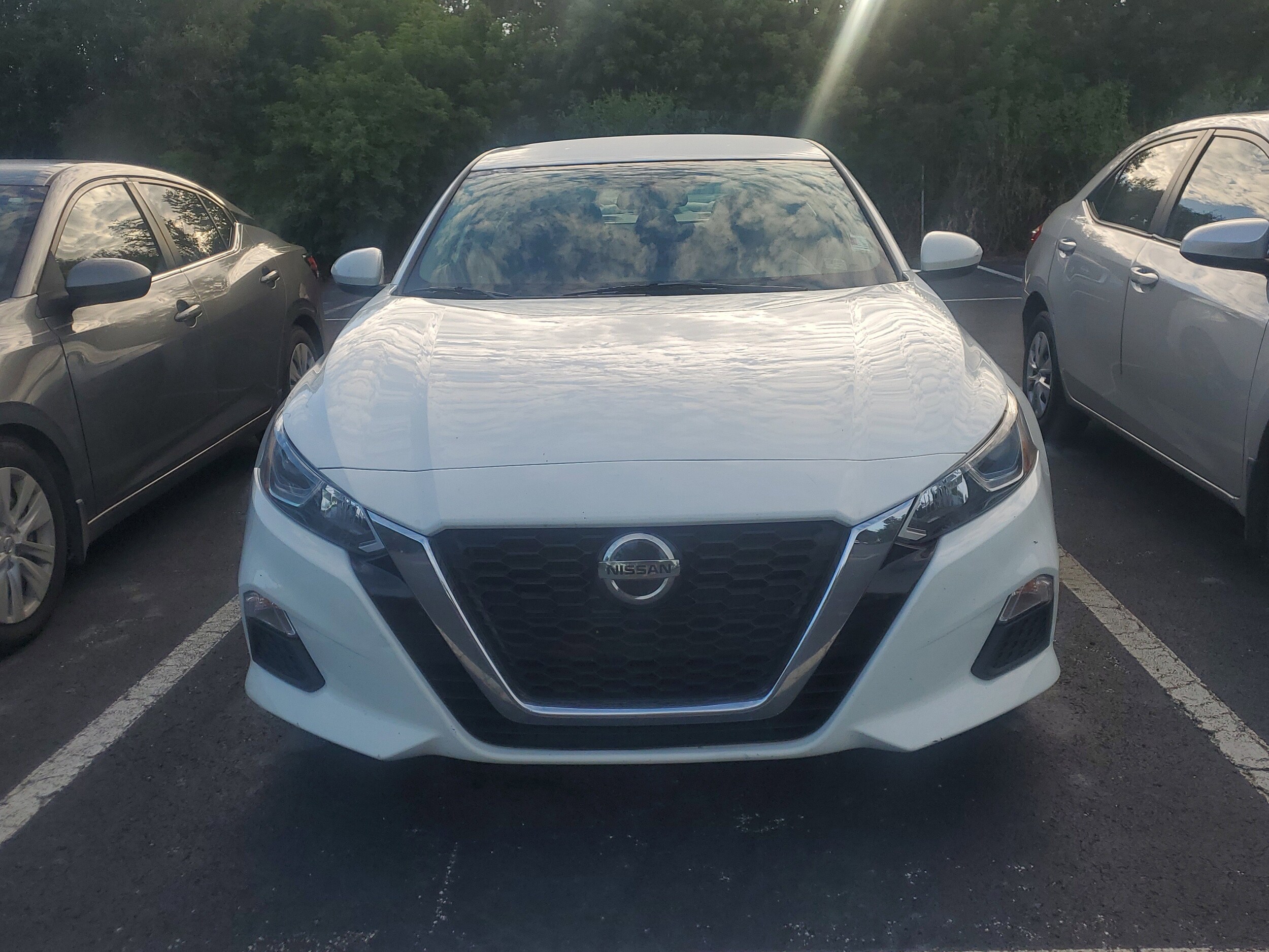 2019 Nissan Altima 2.5 S photo 2