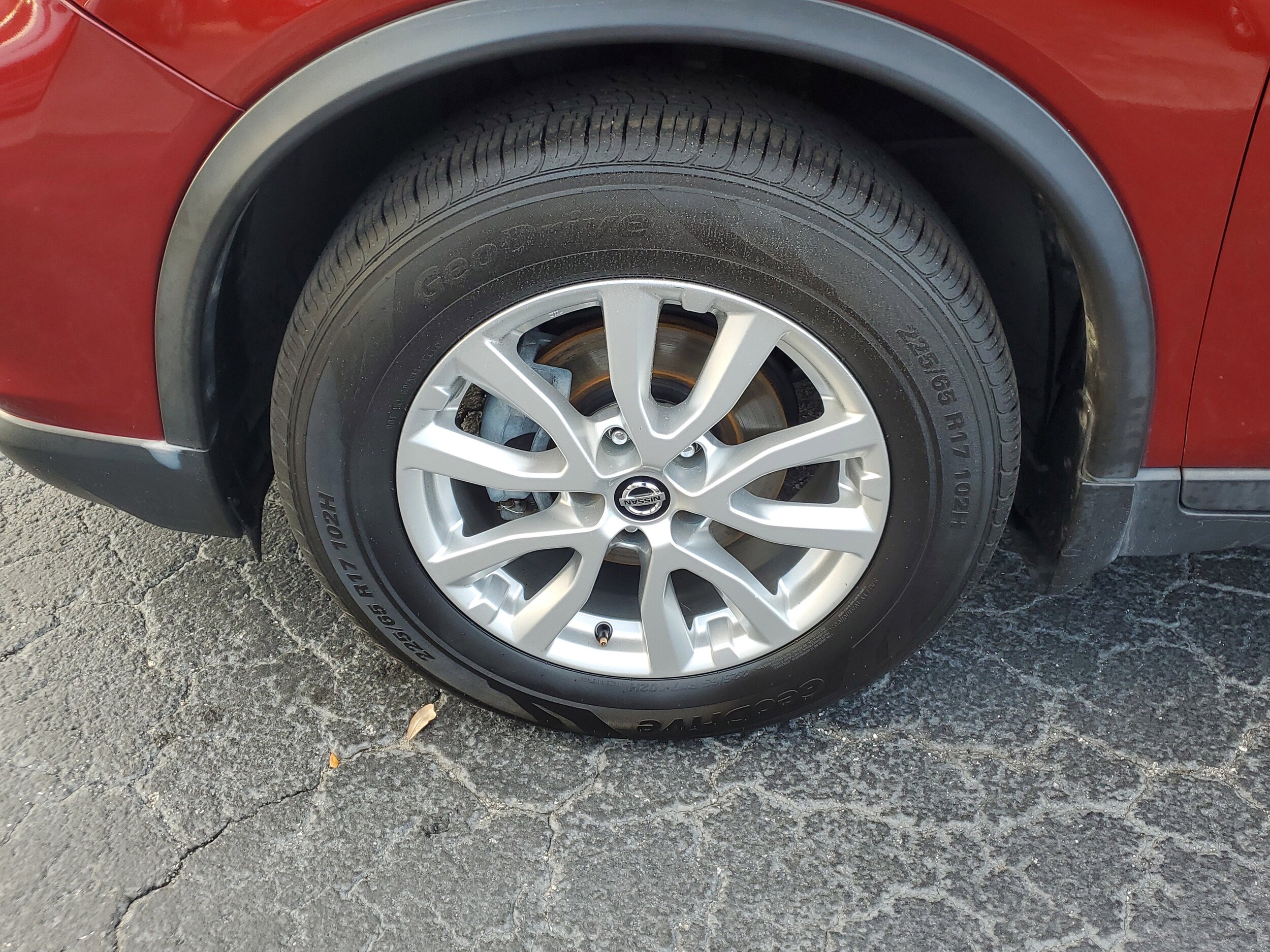 2020 Nissan Rogue SV photo 4