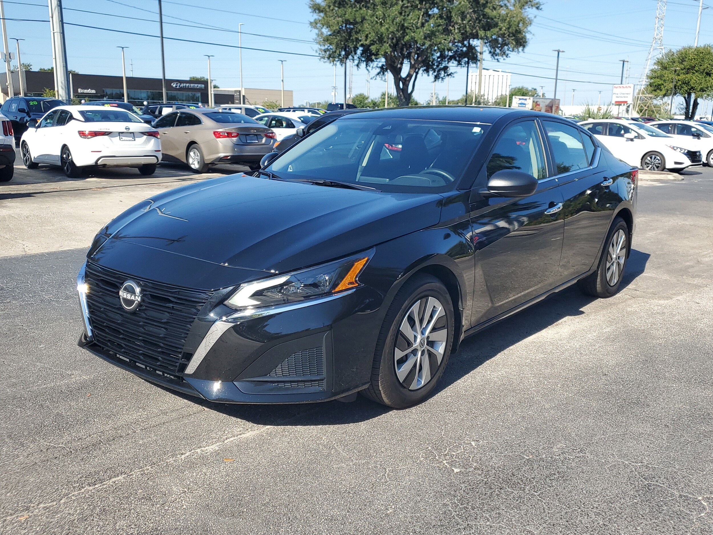 2024 Nissan Altima 2.5 S photo 3