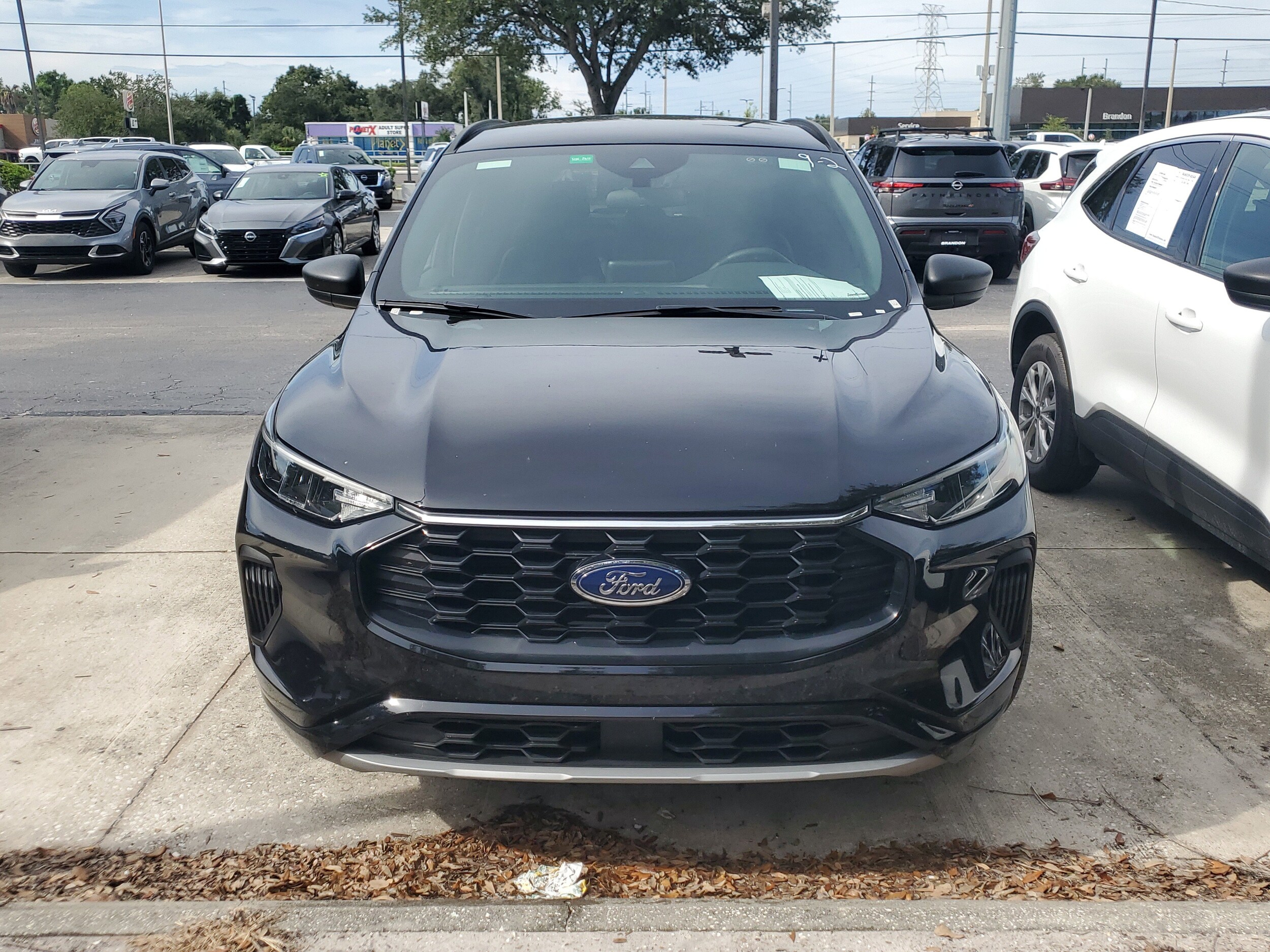 2024 Ford Escape ST-Line photo 2
